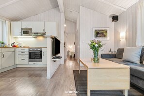 Interior - "Experience the perfect vacation in our Ferienhaus with a view in St. Petersburg. Andreasberg!" (St. Andreasberg)