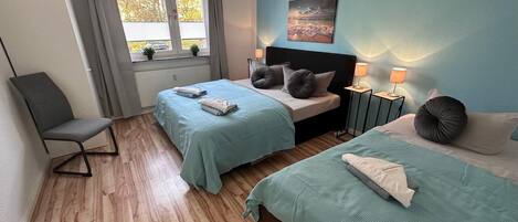 2 soverom, strykejern/-brett, reiseseng for barn og wi-fi (inkludert)