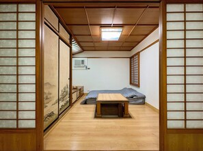 4 chambres, bureau, lit de bébé portatif, accès au Wi-Fi (inclus)