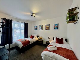 Comfort Townhome, 3 Bedrooms, Kitchen, Garden View | Premium bedding, memory foam beds, travel crib, free WiFi