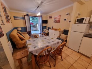 TV - Charming apartment with terrace in Collioure (Collioure)