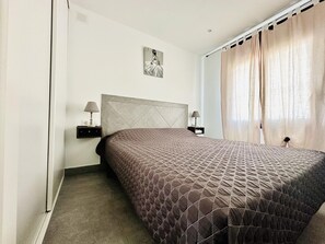 1 bedroom - CORSARIO. cómodo apartamento a pasos de la playa (Roses)