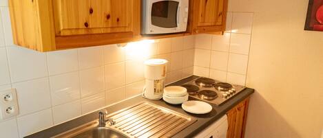 Frigorífic, microones i rentaplats