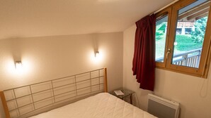 Unclassified image, 5 of 14, button - 3-room apartment, 6 people, at the slopes, pets allowed (Valfréjus)