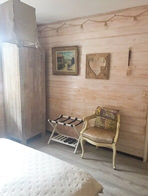 2 soverom, strykejern/-brett, wi-fi og sengetøy