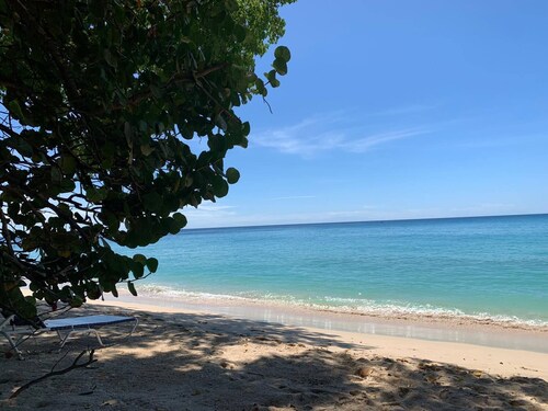 Summer Getaway: 2Bed Bungalow with Private Pool