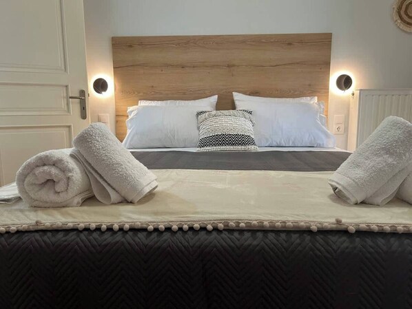 2 bedrooms, soundproofing - Theodora Suite Smart key box by Project 86 ike (Agrinio)