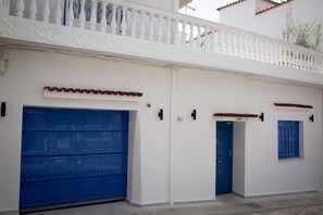 4 bedrooms - Aimou Studio's & Apartment's (Piraeus)