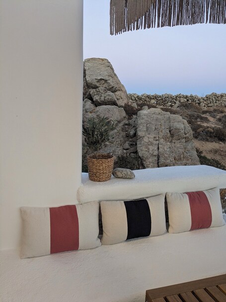 Thronos Suites - Image 68