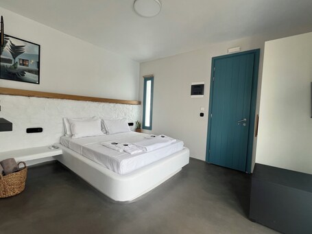 Thronos Suites - Image 97