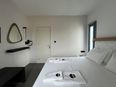 Thronos Suites - Image 101