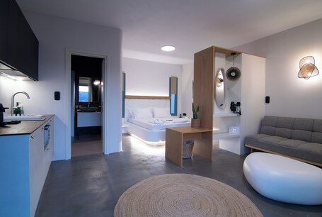Thronos Suites - Image 10