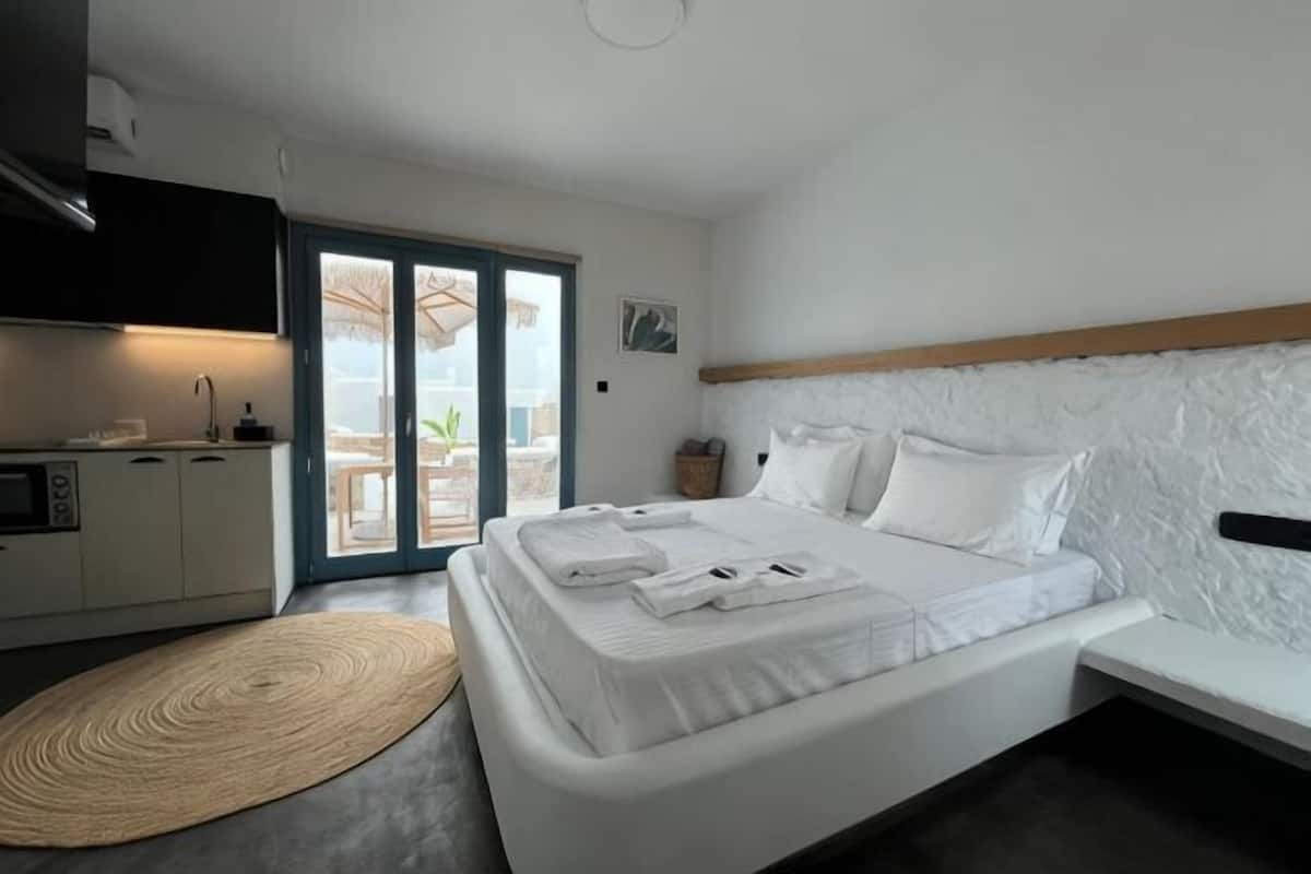 1 chambre, literie de qualité, couette en duvet