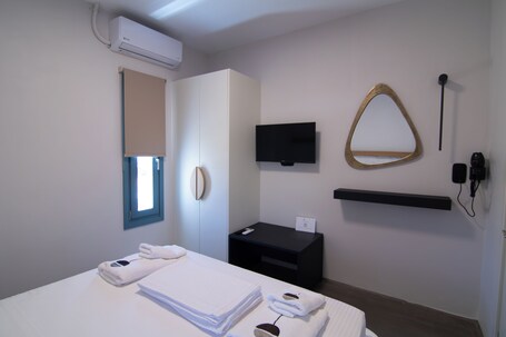 Thronos Suites - Image 93