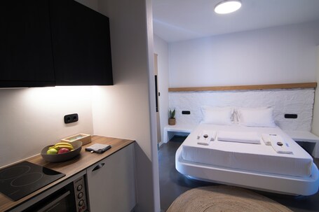 Thronos Suites - Image 90