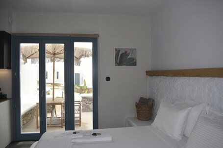 Thronos Suites - Image 92