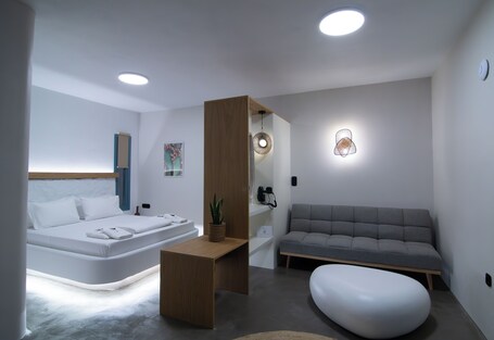 Thronos Suites - Image 84