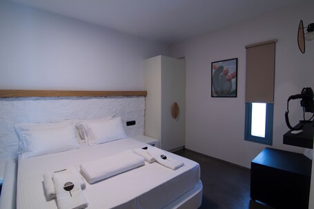 Thronos Suites - Image 96