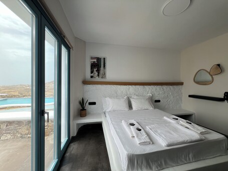 Thronos Suites - Image 79