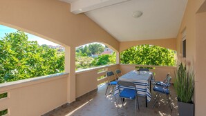 Comfort Apartment | Terrace/patio - Apartment Zilic (Vir)