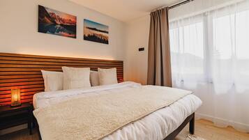 Superior Apartment, Balcony, Mountain View