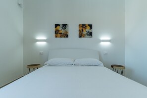 2 chambres, fer et planche à repasser, accès au Wi-Fi (inclus)