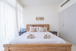 1 bedroom, iron/ironing board, free WiFi, bed sheets - Modern & Vibrant 1BR Dubai Hills (Dubai)