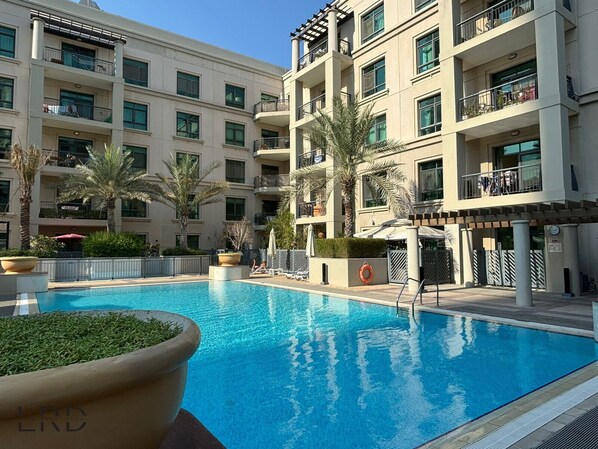 Pool - Private Garden | Lake Views | Furnished (Dubai)