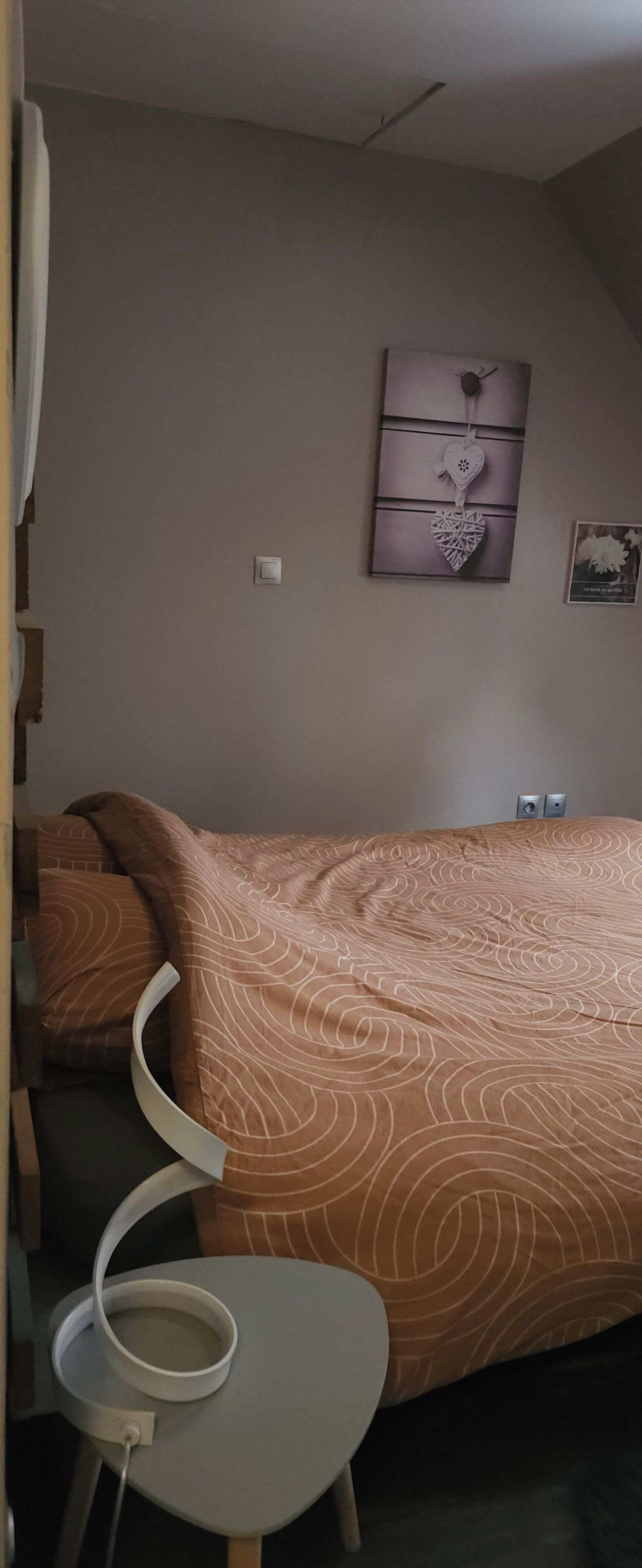 6 chambres, fer et planche à repasser, lit parapluie, Wi-Fi gratuit