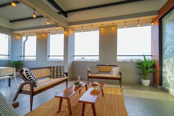 Rooftop terrace - Olive Hotel Hoodi by Embassy Group (Bengaluru)