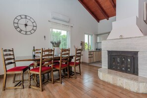 บริการอาหารในห้องพัก