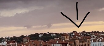 Charming apartment on the port of Ciboure, Golf course 600m away on foot