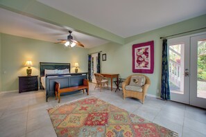 Apartment (2 Bedrooms) | Interior - 8 Mi to Magic Sands Beach: Tranquil Home w/ Lanai! (Holualoa)