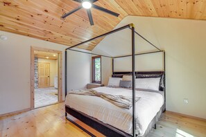 منزل (6 Bedrooms) | المنشأة من الداخل