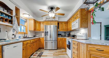 Antiquing & Fishing: Riverfront Waupaca Home!