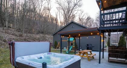 Home w/ Hot Tub, Pickleball & Disc Golf