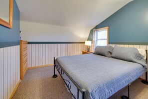 Cottage (2 Bedrooms) | Interior - Shared Pond at Retreat in Rosedale! (Rosedale)