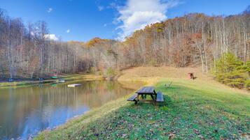 Cottage (2 Bedrooms) | Front of property