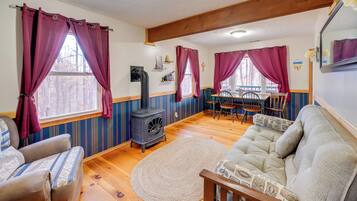 Cottage (2 Bedrooms) | Interior