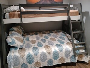 Room - The Lakefront Suite At Beautiful Baywatch  (Jacksonville)