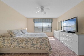 5 bedrooms, iron/ironing board, WiFi, bed sheets - The Scotchman 235 (Davenport)