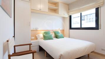 2 slaapkamers, een strijkplank/strijkijzer, wifi, beddengoed