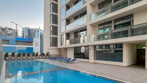 Unclassified image, 2 of 34, button - 2BR w Canal & Burj View Near Dubai Mall (Dubai)