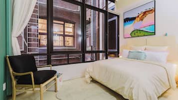 2 bedrooms, iron/ironing board, travel crib, WiFi