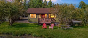 Cozy Cabin Retreat With Scenic Views 2 Bedroom Cabin