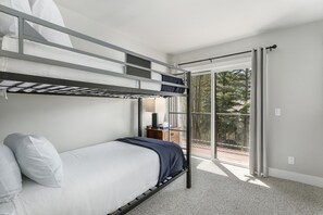 Townhome, 4 Bedrooms