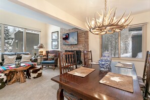 Condo, 3 phòng ngủ | Nội thất