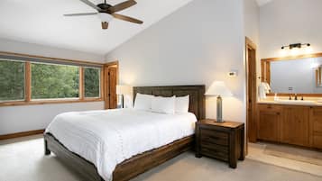 3 habitaciones, espacio para trabajar con laptop y wifi gratis