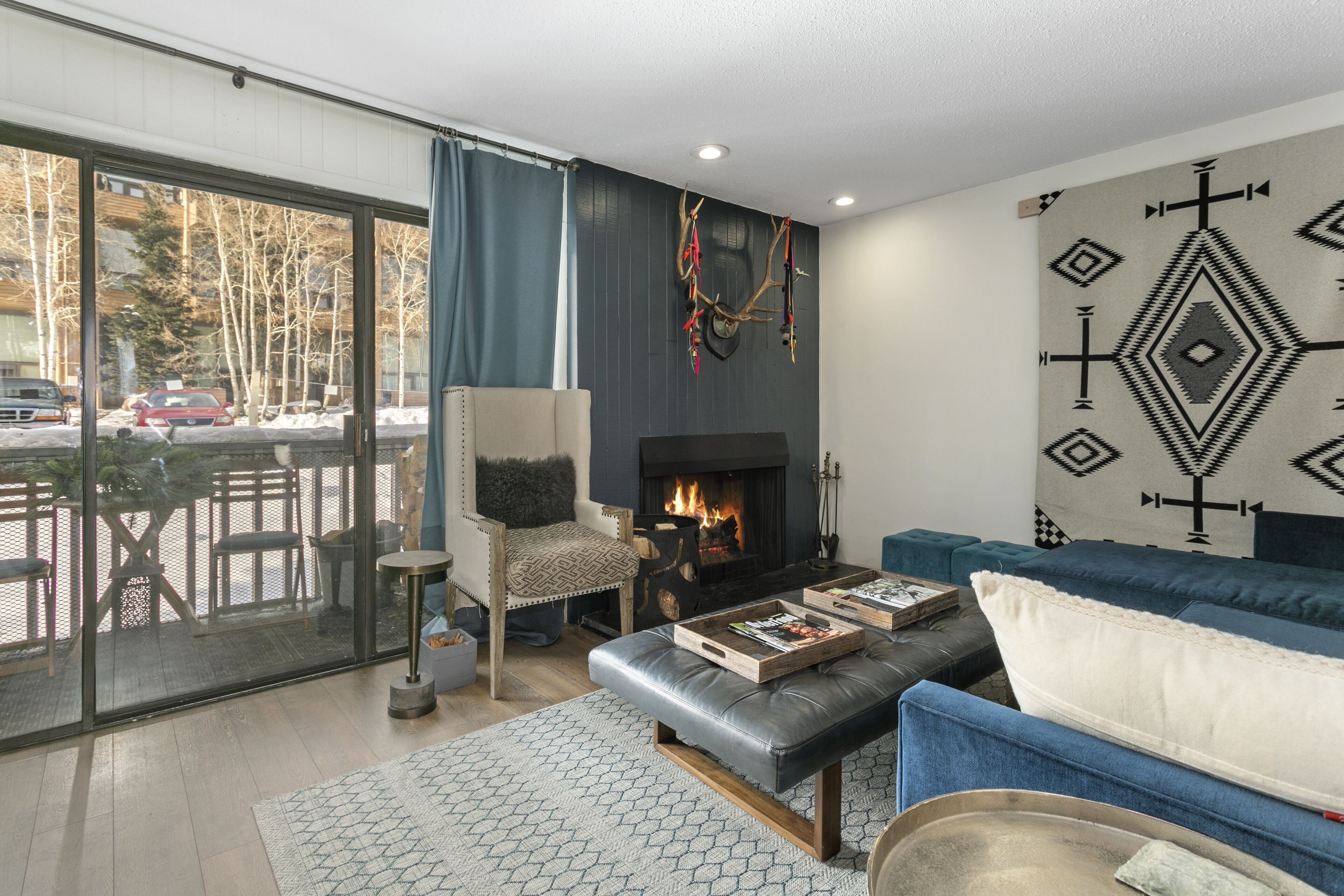 Condo, 2 Bedrooms | Living area | Smart TV