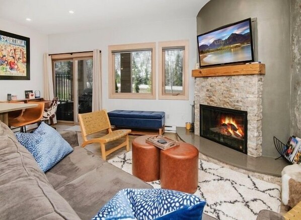 Condo, 1 Bedroom | Living area | Smart TV
